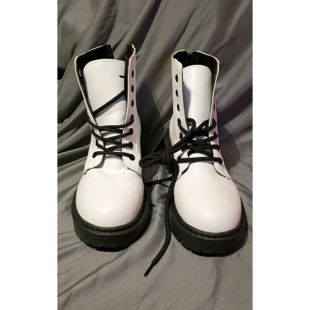 Unbranded‎ White Boots Size 40  US9.5